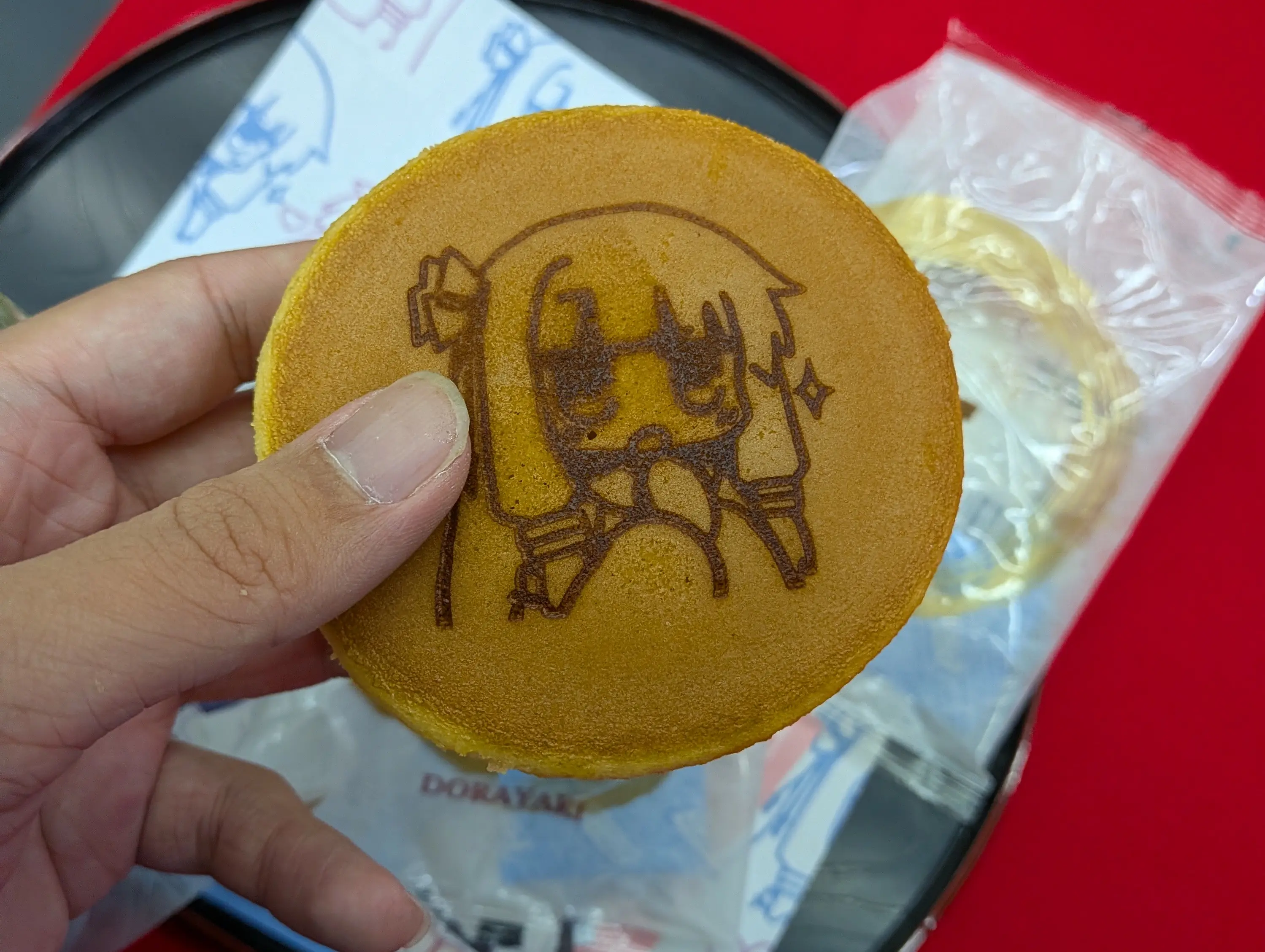 葵ちゃんのどら焼き（正面）の写真